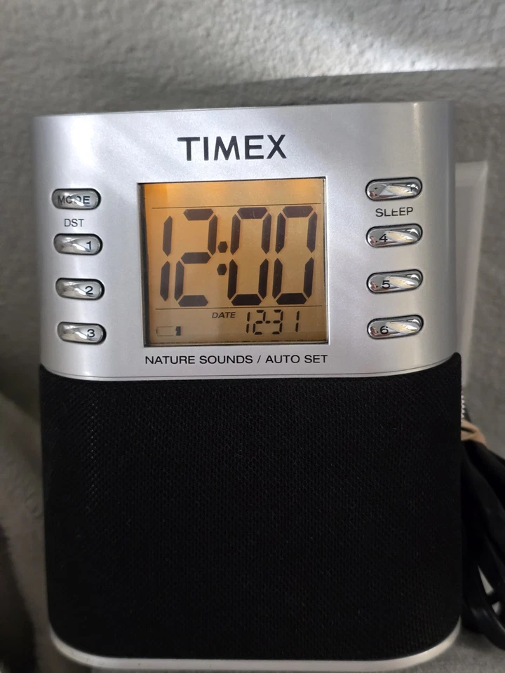 Timex T307S Dual Alarm Clock Radio Nature Sounds Preset Tuning Aux Plug In Free - Image 3 of 4