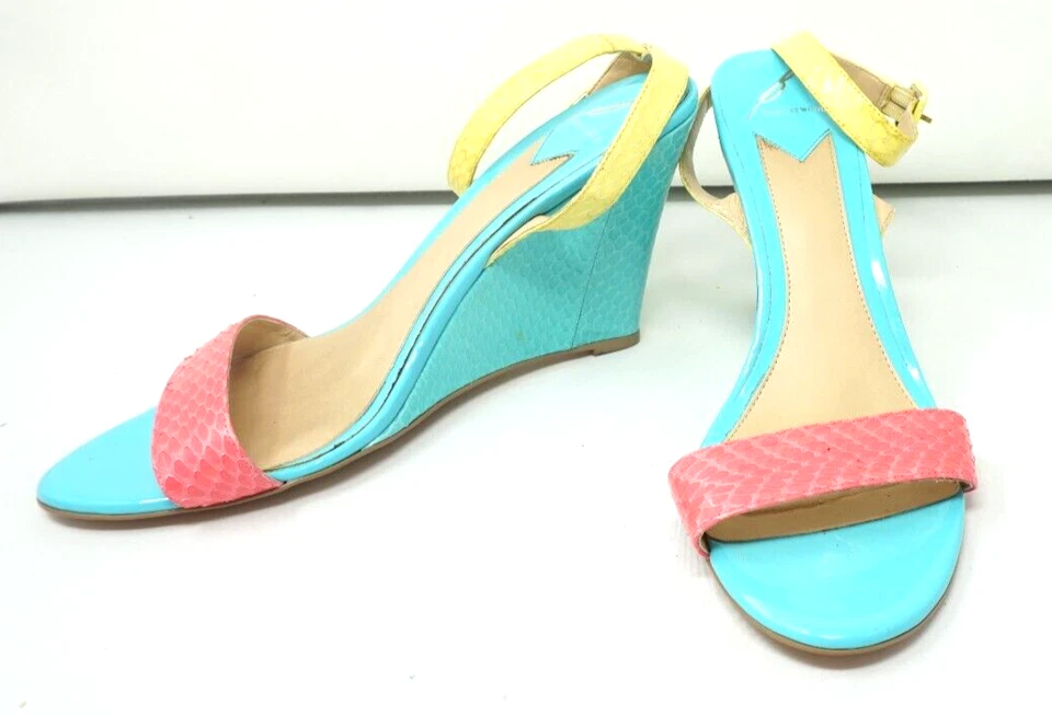 Sandalias Brian Atwood Cuñas Cuero Repujado Talla 9 Rosa Neón Azul Amarillo Retro Foto 3 de 4