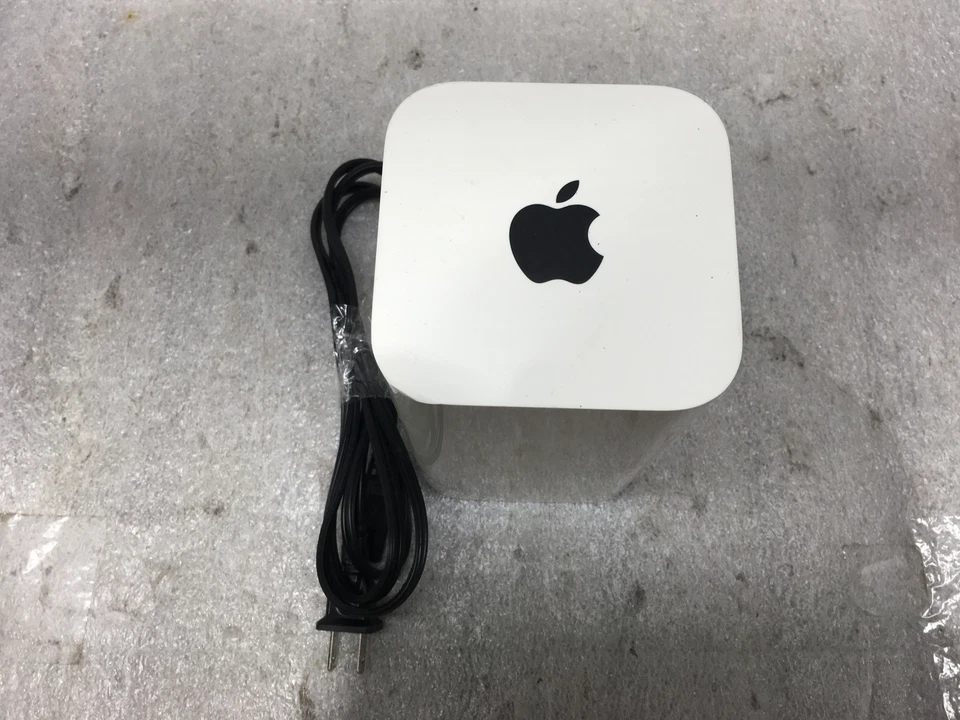 Apple AirPort Extreme  AC Router ME918LL/A A1521 3-Port Gigabit Wi-Fi 802.11 - Image 2 of 4