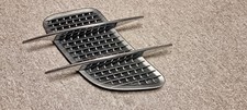 Mercedes R231 W231 Motorhaube Einlassgitter links A2317500044 Mercedes R231 W231 Motorhaube Einlassgitter links A2317500044