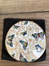 Vintage Stratton Compact Made in England Butterfly  butterflies