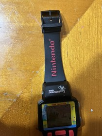 Nintendo Super Mario Bros. World 4 LCD Game Watch Wristwatch Black/Red (1991)