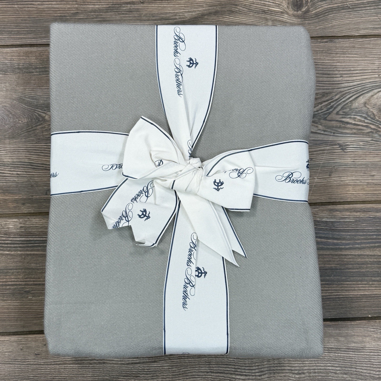 Brooks Brothers 100% Cotton King  Decorative Blanket Gray 108X90 NEW thumbnail 4