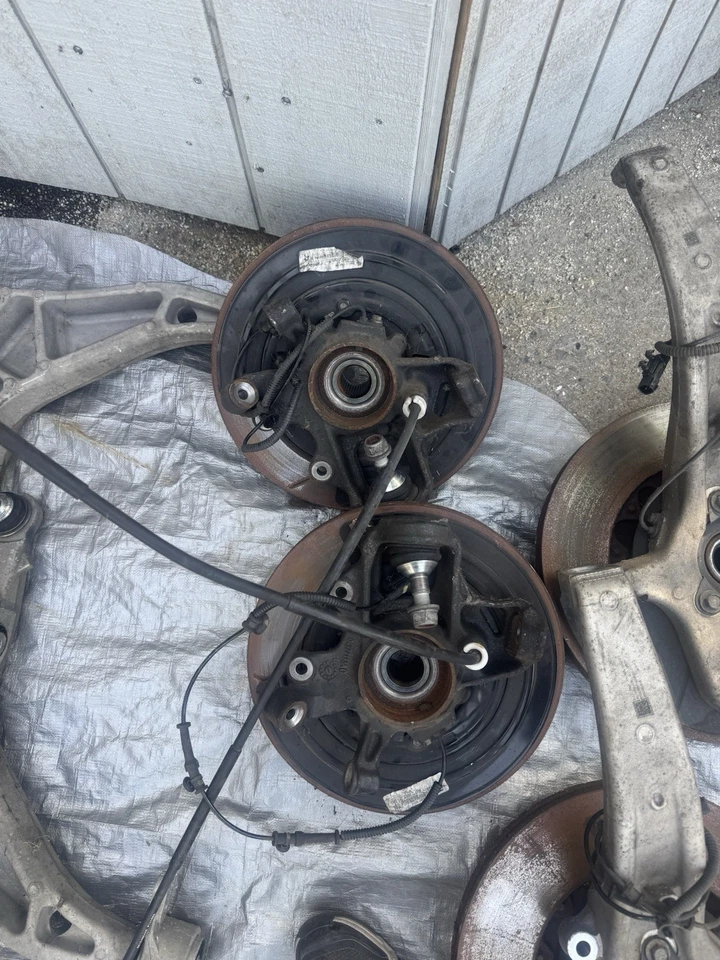 Dodge Durango 2016-2025 genuino juego completo conjunto de 4 husillos buje nudillo OEM Foto 4 de 4