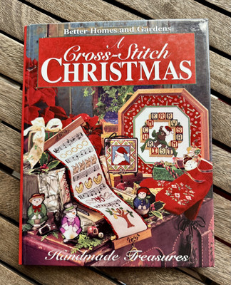A Cross Stitch Christmas HANDMADE TREASURES 1995 Better Homes and Gardens