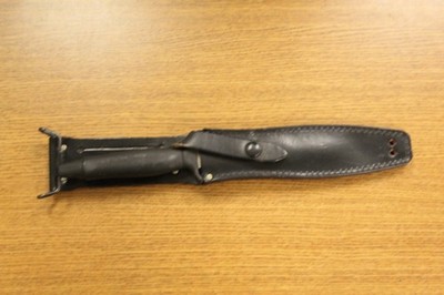 Vintage Gerber Command II, w Black Leather Sheath, Lightly used (GCIIA1907S)