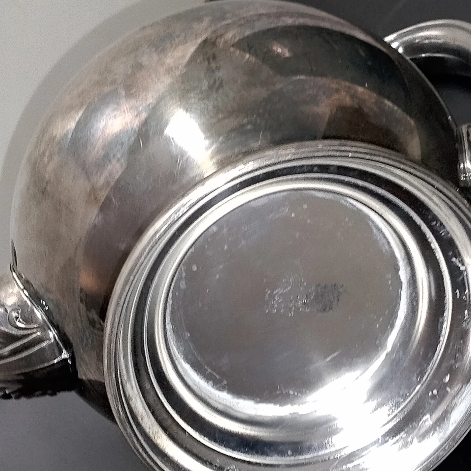 Vintage Oneida Silver Plated Footed Coffee Tea Pot  10.75" Hinged Teapot Tarnish - Image 3 of 4