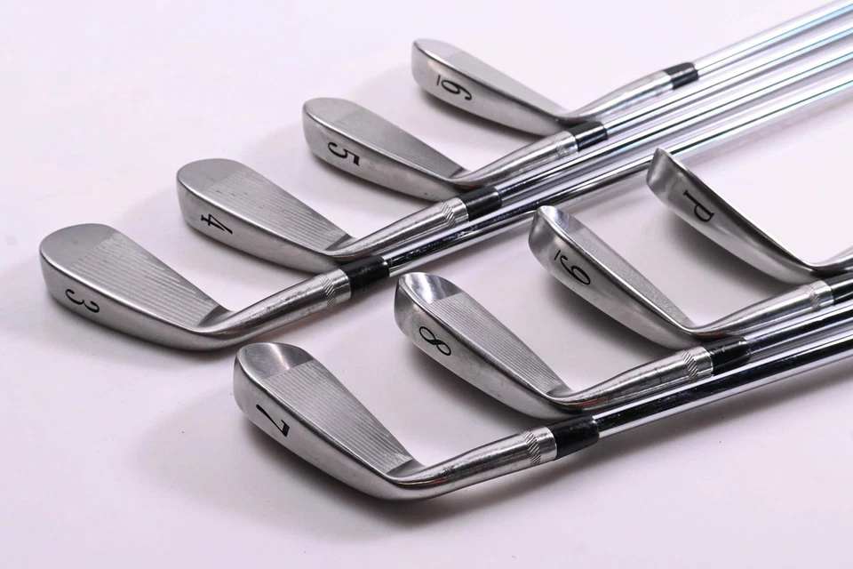 Titleist DCI 990 Irons / 3-PW / Regular Flex True Temper Dynamic Gold R300 - Image 4 of 4