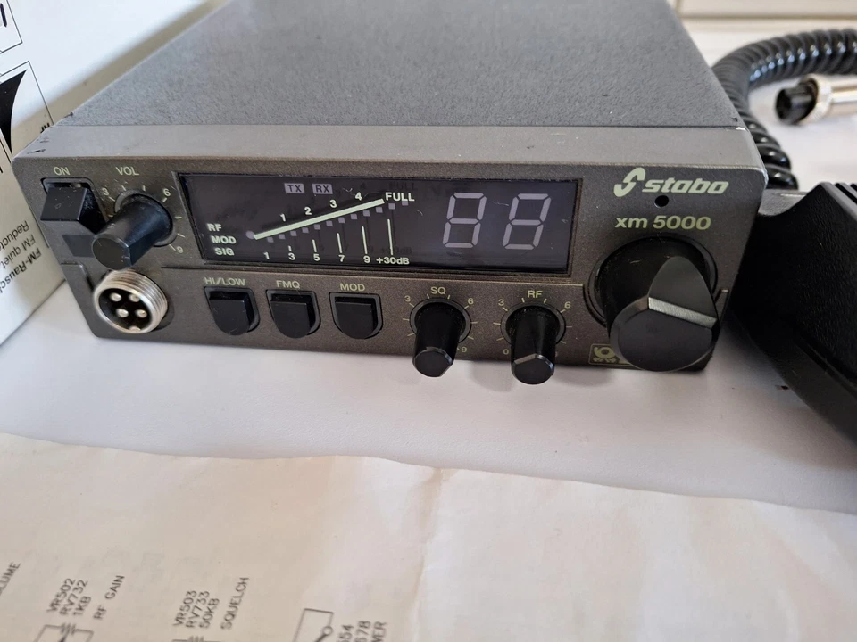 Stabo XM5000 CB-Funkgerät 40 CH AM FM 4 Watt top - Bild 3 von 4