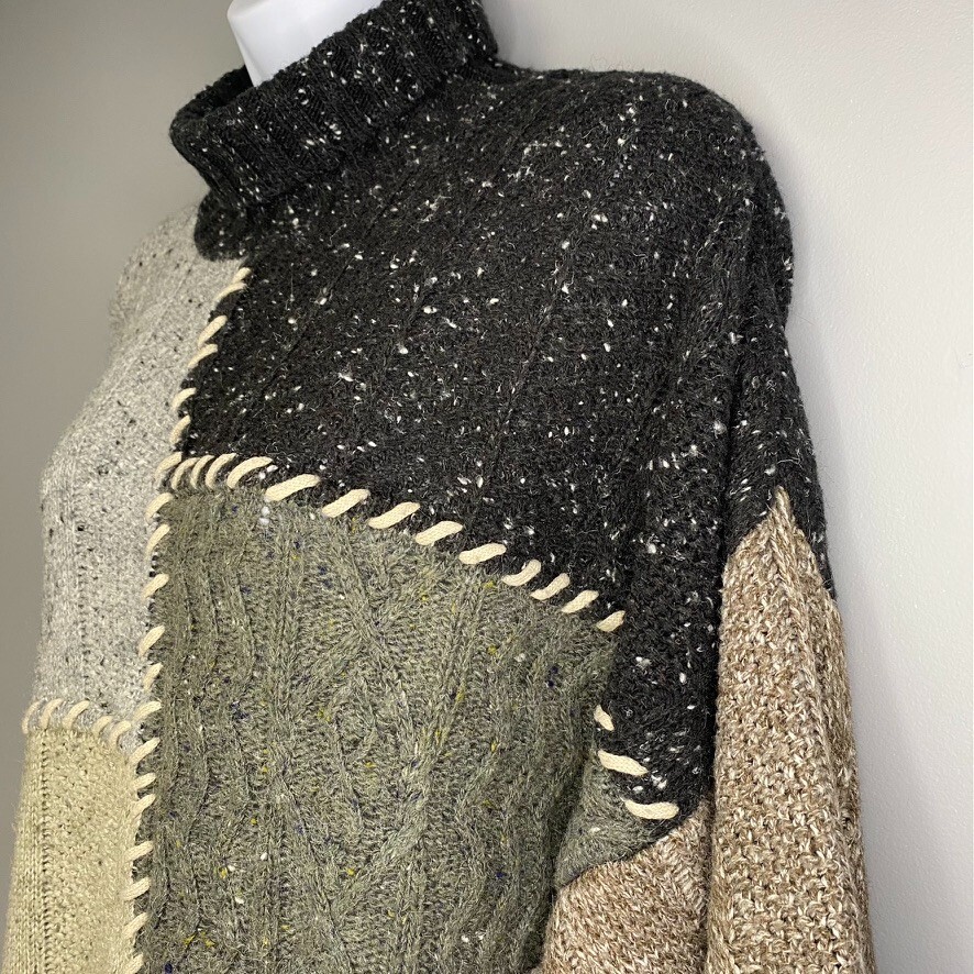 Womens Grey Cableknit Patchwork Grandmacore Wool … - image 3