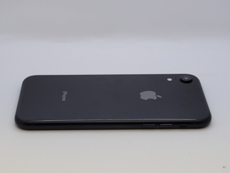 Apple iPhone XR 64GB Black Carrier Unlocked (MT302LL/A) eBay