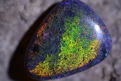 33ct 28x22x8 Top Brilliant Roling Broadflash Golden Mooka Hard Matrix Mix Opal