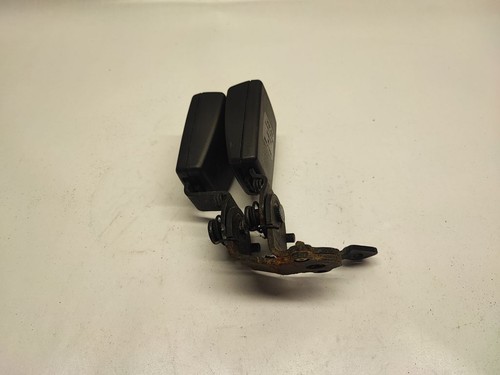 Volkswagen Golf VII 2015 Gurtschloss hinten Mitte 8V0857739A AFR72643