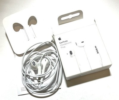 Original Genuine Apple EarPods Earbuds Headphone 3.5 mm Jack - White