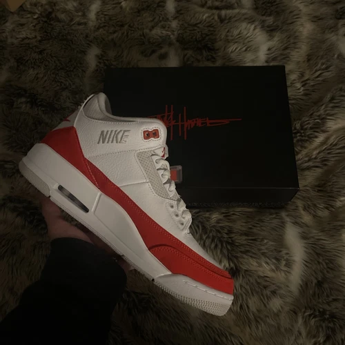 Jordan 3 Retro Tinker bianco rosso universitario taglia UK 9