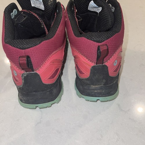 Zapatos originales Merrell para mujer Capra Bolt Mid GTX Gore Tex rojo rosa J35444 10 EE. UU. - Imagen 7 de 11