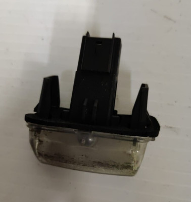 Kennzeichenbeleuchtung Lampe hinten Kofferraum Toyota Avensis 2010 Kombi 1.8