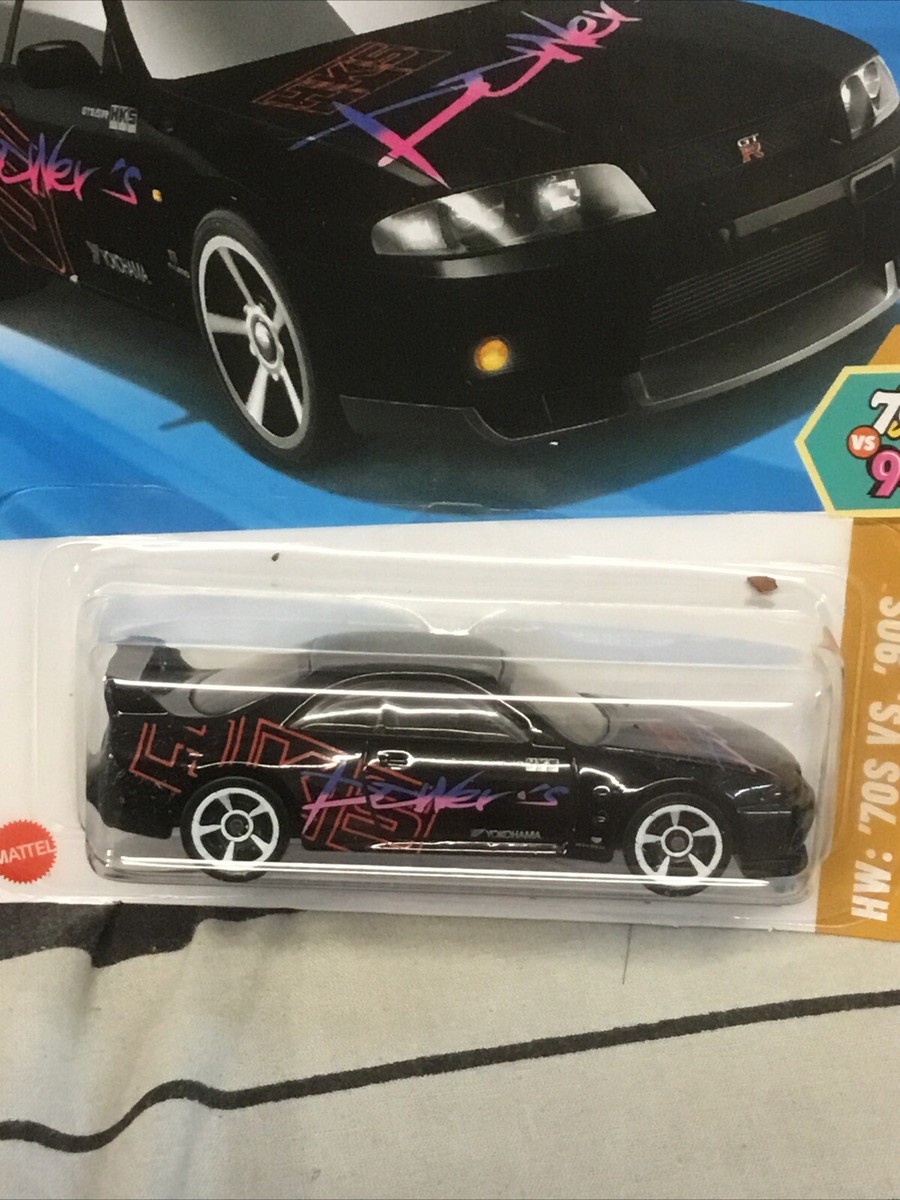 Nissan Skyline GT-R (BCNR33) ミニカー 1995 NISSAN SKYLINE GT-R BCNR33 PURPLE & SILVER 