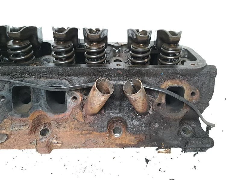 CULATA LATERAL IZQUIERDA PARA DODGE RAM 1500 1992 - 2001 Foto 2 de 4