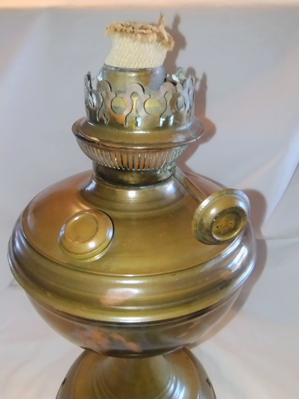 Vintage Brass Oil Lamp w/wick Otto Muller? 12" Tall Clovers and Hearts. Kerosene