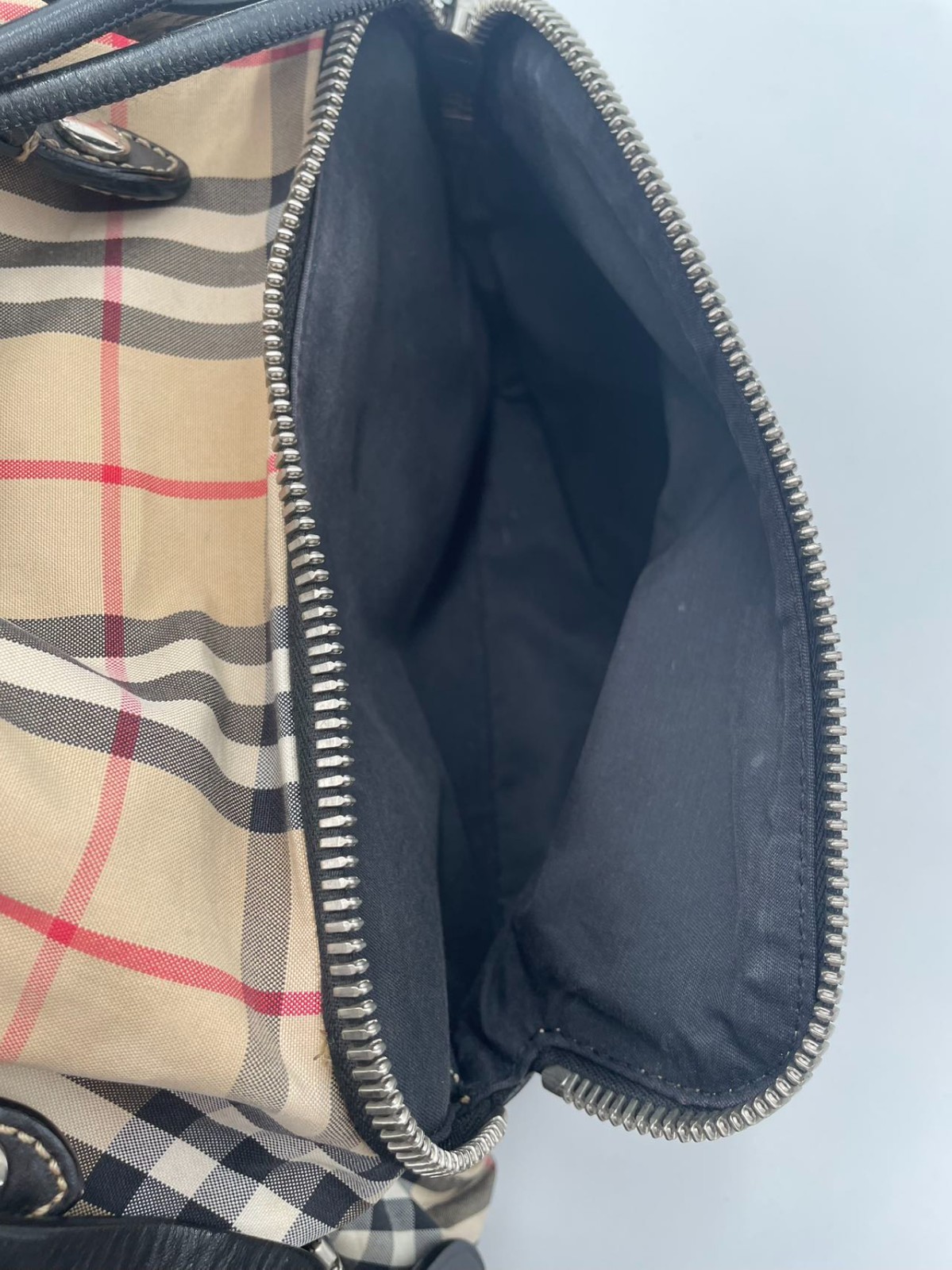 BURBERRY large checkered backpack - image 12