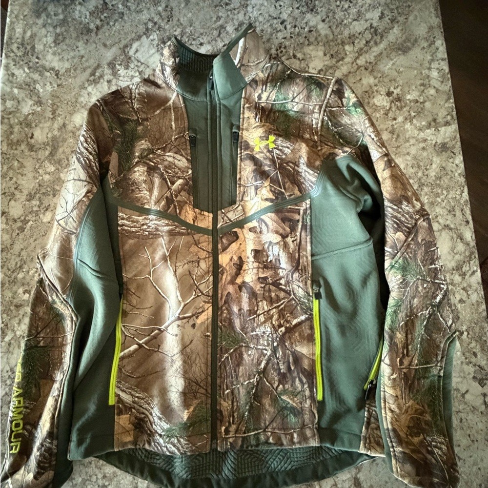 Under Armour Men's Performance Camo Jacket - Green and Brown