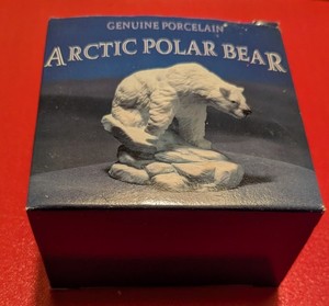 NIB Vintage Artic Polar Bear Figurine Royal Classics Genuine Porcelain