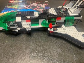 6984 Lego Classic Space  Police  Galactic Mediator complete with manual