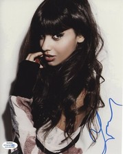 Jameela Jamil Sexy Autographed Signed 8x10 Photo ACOA 2020-1