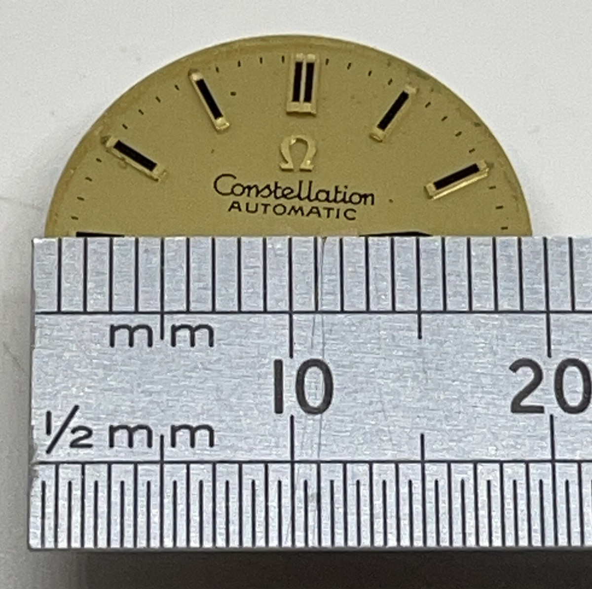 OMEGA CONSTELLATION AUTOMATIC 685 MOVEMENT Swiss 24 Jewels 5 