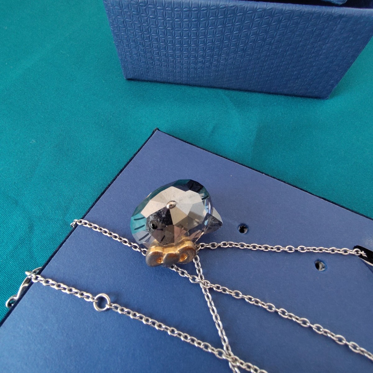Swarovski Hello Kitty crystal necklace winky flirty gold color bow