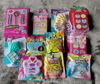 Little Girls Pass The Parcel Partyspiel Fertigpreise Make Up Lipgloss...
