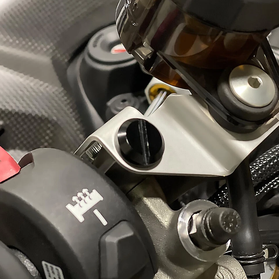 Mirror Hole Plug Fit For Triumph Tiger Explorer 1200 12-15 1050Sport 16-20 Black - Image 2 of 4