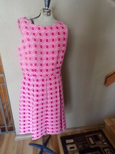 Tahari  Pink White Geo Geometric Brocade Pleated Ft Flare Dress 6 Sun Summer