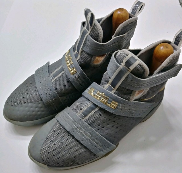 lebron soldier 10 battle grey