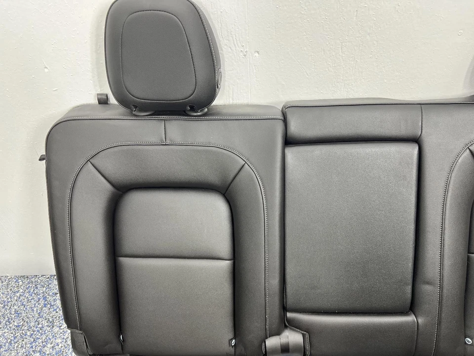 2021 Colorado ZR2 Pickup Front and Rear Black Leather Seats 4dr Crew Cab 910817 - Image 3 of 4
