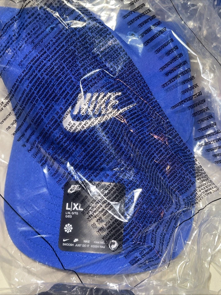 Lote de (6) Sombreros Nike: 4 Gorras Azules/2 Sombreros Cubo Negros - Totalmente NUEVOS/Sellados con Etiqueta Foto 2 de 4