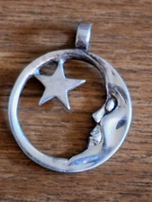 Vintage Estate Sterling Silver Moon & Stars Pendant!! 1.25" L!! 3 Grams!!