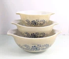 Vtg Pyrex Cinderella Nesting Mixing Bowls Homestead Set Of (3) 441, 442, 443