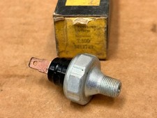 1960-69 Corvair Nos Oil Pressure Switch Gm 3818783 1960-69 Corvair Nos Oil Pressure Switch Gm 3818783