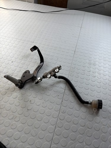 1997 95-97 Honda CR125R Rear Brake Master Cylinder Oil Cup OEM