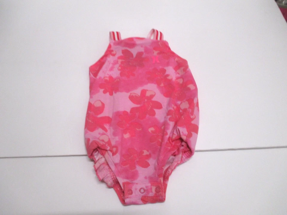 2 NIÑAS INFANTES ROSA AZUL AMARILLO HURLEY SHORTALL Y BURBUJA CONJUNTO TALLA 6 Y 9 MESES Foto 3 de 3