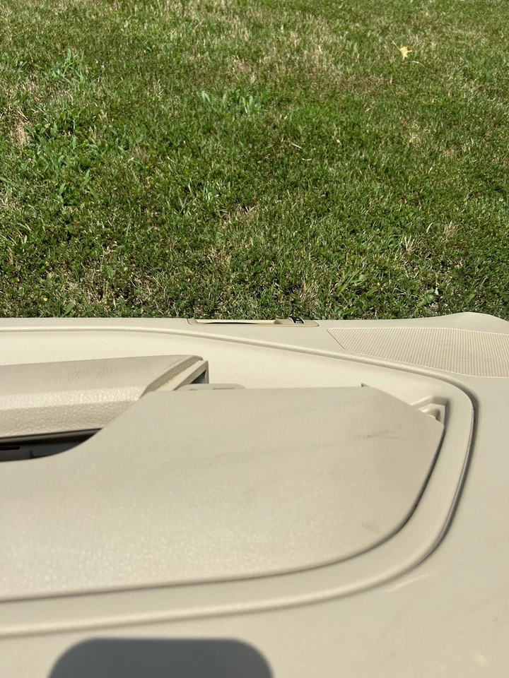 2005-2009 OEM Ford Mustang Base App Medium Driver's Door Panel (2015)46A - Image 3 of 4