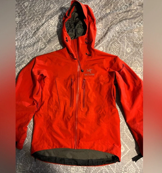 Arcteryx Alpha SV Red S Men s Jacket Gortex Pro eBay