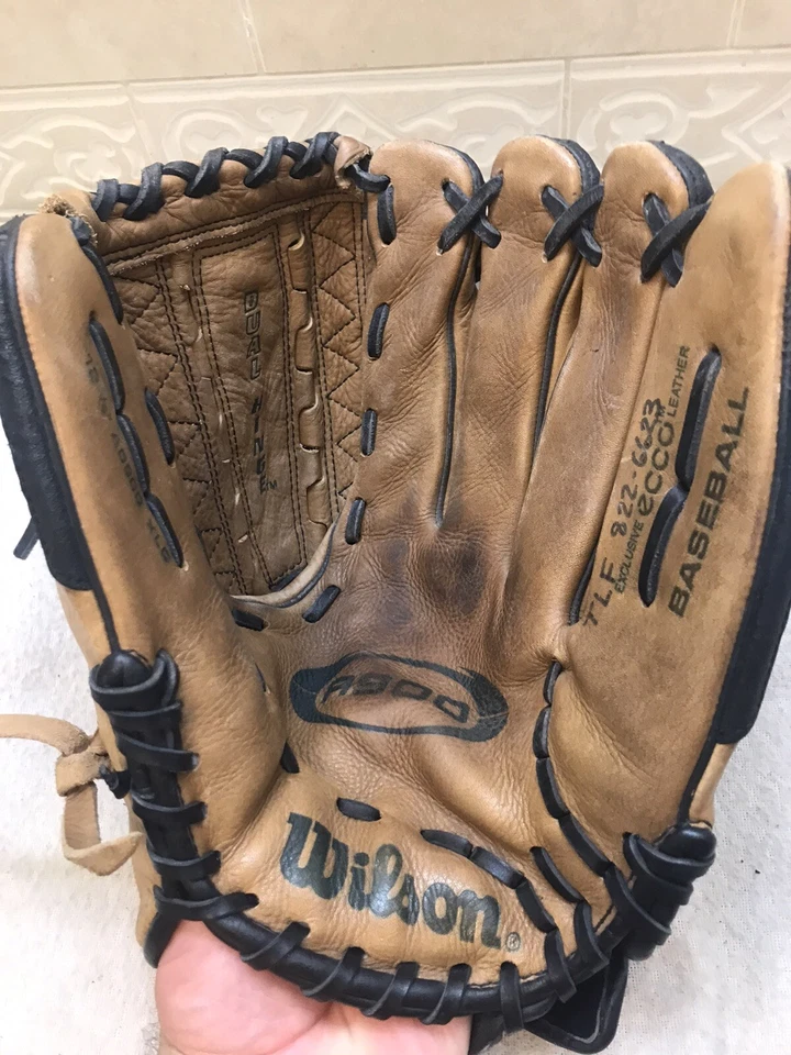 "Guante de softbol lanzamiento rápido para mujer Wilson A900 XLC 12,75"" lanzamiento a la derecha" Foto 2 de 4