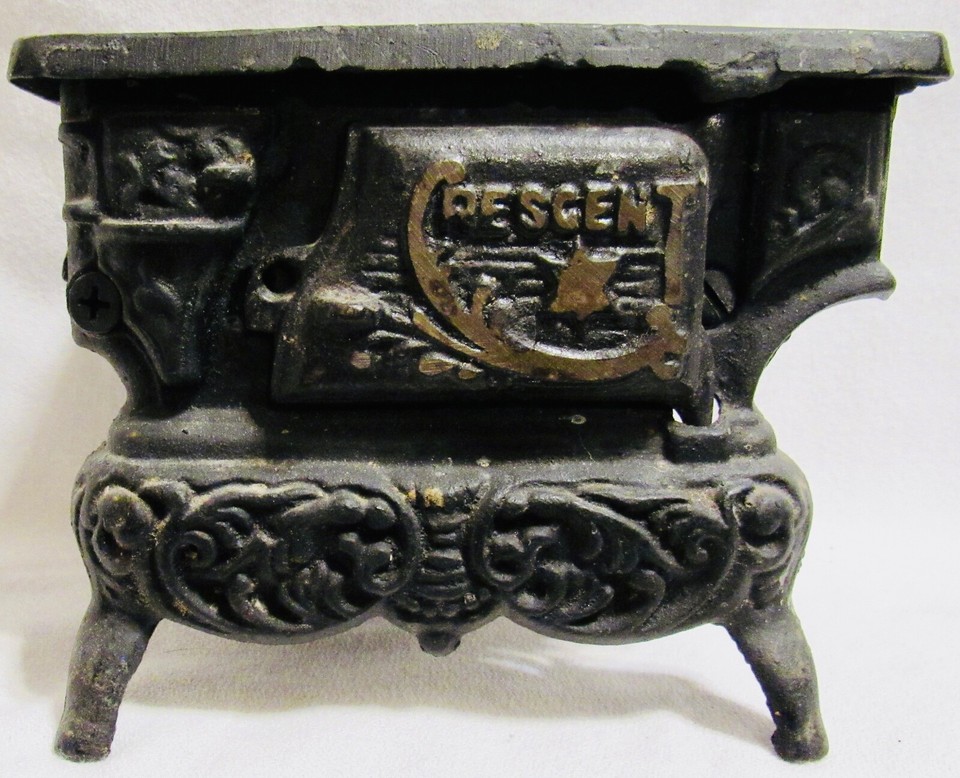 CRESCENT MINI CAST IRON WOOD BURNING STOVE SALES SAMPLE DOLL HOUSE