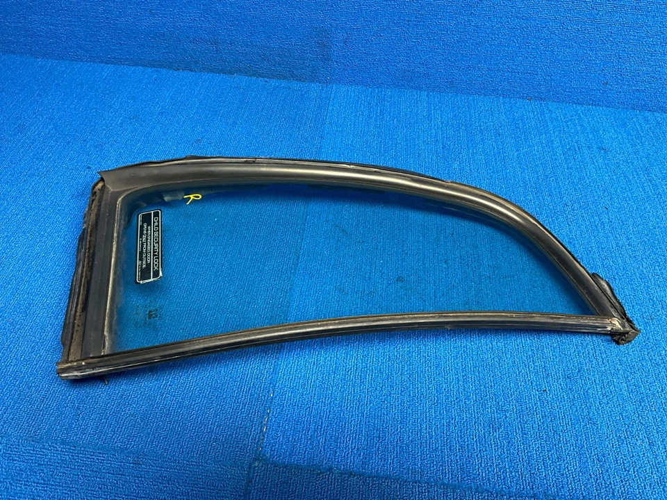 Cadillac Fleetwood Brougham 1993 puerta trasera derecha cuarto ventilación ventana vidrio OEM Foto 2 de 4