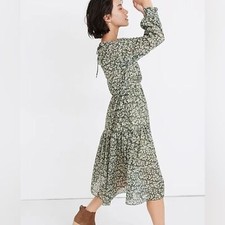 Madewell Ruffle-Neck Tiered Midi Dress in Forest Leaves romantic floral forest M