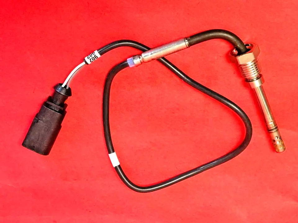 Exhaust Gas Temperature (EGT) Sensor OEM VW 1JO973802 fit 06-08 VW Touareg 5.0L - Image 2 of 4