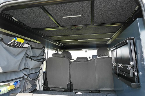 ALU-CAB Icarus Lift-Up Roof Conversion for Land Rover Defender 110 - Picture 7 of 14